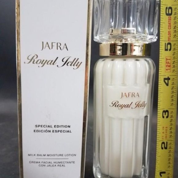 JAFRA Skincare Jafra Royal Jelly Milk Balm Moisture Lotion Special